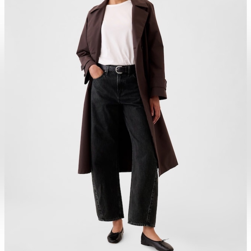 GAP High-Rise Barrel Jeans